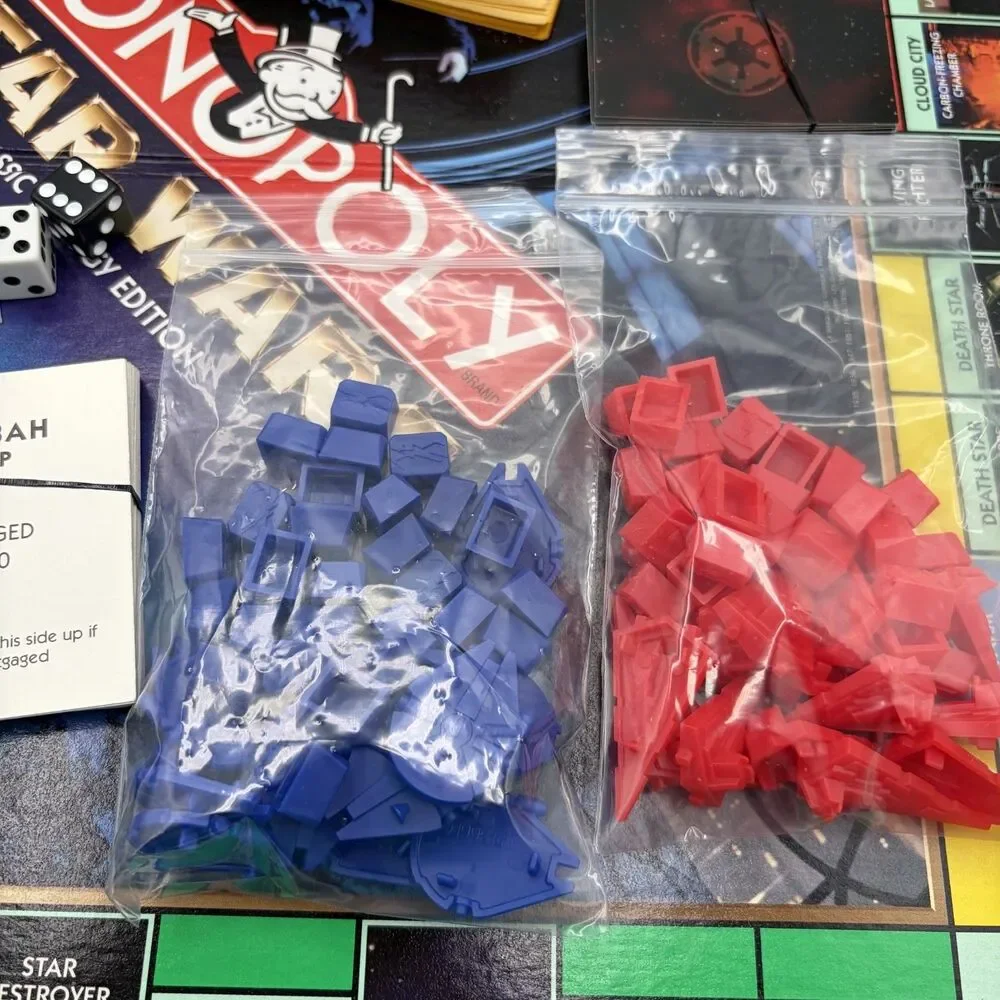 VINTAGE Monopoly Star Wars Classic Trilogy Edition COMPLETE  1997 Box Is Damaged